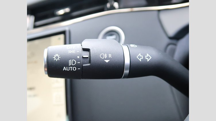 2024 認定中古車 Land Rover Range Rover Evoque フジホワイト P200（ガソリン） スタンダードホイールベース S
