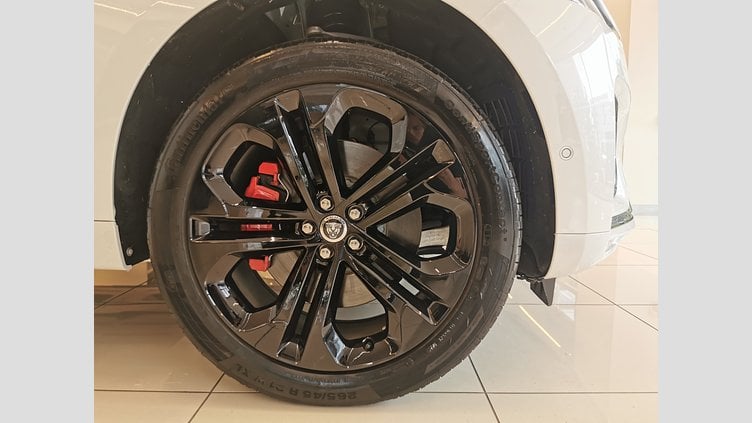 2024 認定中古車 Jaguar F-Pace オストゥーニパールホワイト P400e ガソリン プラグインハイブリッド R-DYNAMIC HSE