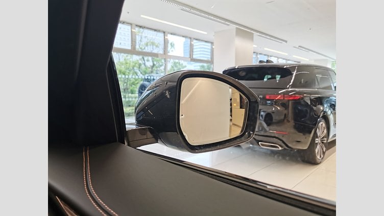 2024 認定中古車 Jaguar F-Pace オストゥーニパールホワイト P400e ガソリン プラグインハイブリッド R-DYNAMIC HSE