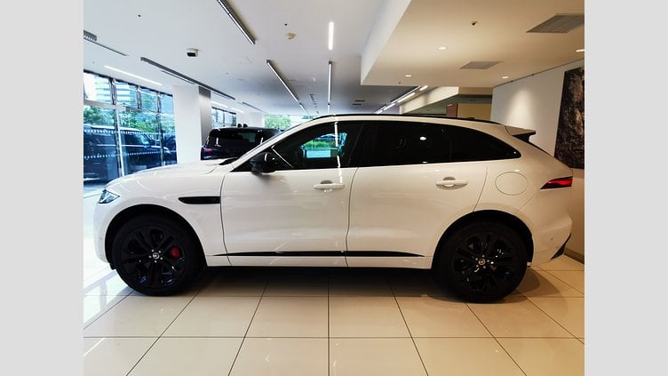 2024 認定中古車 Jaguar F-Pace オストゥーニパールホワイト P400e ガソリン プラグインハイブリッド R-DYNAMIC HSE