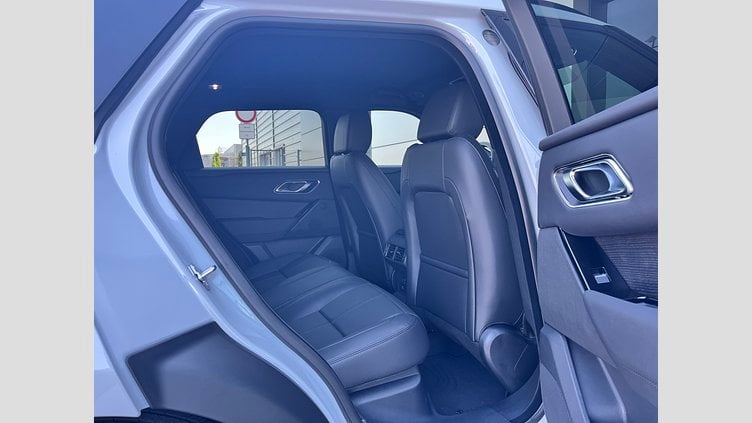 2026 SKLADOVÉ VOZIDLÁ Land Rover Range Rover Velar Sivá Arroios D200 AWD MHEV AUTOMAT  Dynamic SE