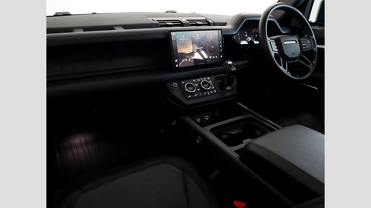 2024 Approved Land Rover Defender 110 Ostuni Pearl White AWD D300 X-Dynamic HSE