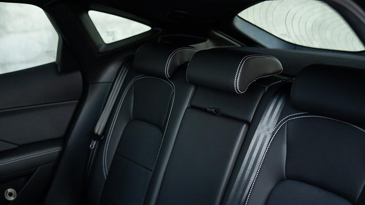 2024 Approved Jaguar E-Pace Eiger Grey P250 PETROL R-DYNAMIC SE