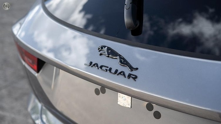 2024 Approved Jaguar E-Pace Eiger Grey P250 PETROL R-DYNAMIC SE