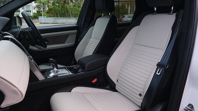 2024 Approved Land Rover Discovery Sport Ostuni Pearl White P250 R-Dynamic SE