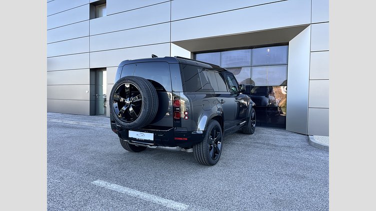2025 SKLADOVÉ VOZIDLÁ Land Rover Defender 110 Sivá Carpathian D300 MHEV AWD X-Dynamic HSE