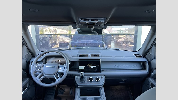 2025 SKLADOVÉ VOZIDLÁ Land Rover Defender 110 Sivá Carpathian D300 MHEV AWD X-Dynamic HSE