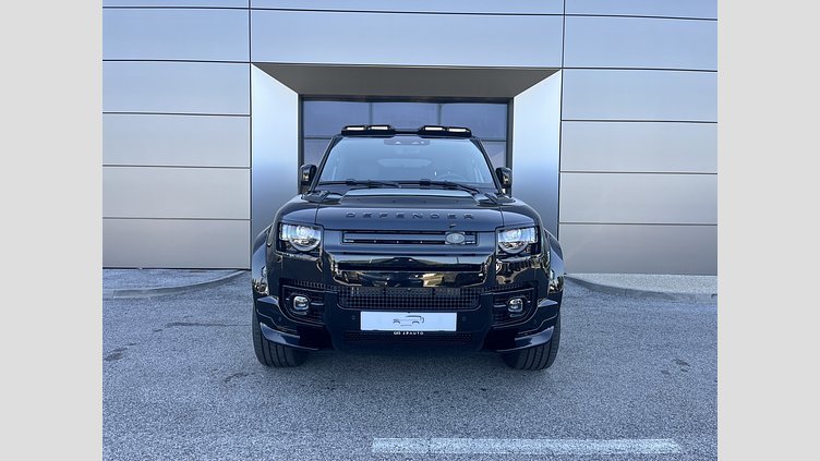 2025 SKLADOVÉ VOZIDLÁ Land Rover Defender 110 Čierna Santorini D300 MHEV AWD X-Dynamic HSE