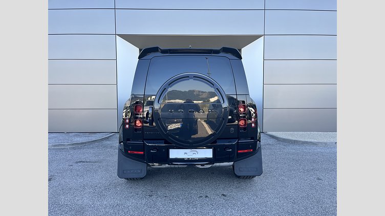 2025 SKLADOVÉ VOZIDLÁ Land Rover Defender 110 Čierna Santorini D300 MHEV AWD X-Dynamic HSE