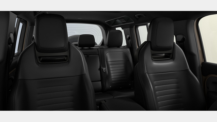 2025 SKLADOVÉ VOZIDLÁ Land Rover Defender 110 Charante Grey 4.4L 635PS  P635 OCTA AWD Auto