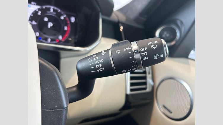 2020 認定中古車 Land Rover Range Rover Fuji White 3.0 V6 Dsl Mono Turbo Std Flow VOGUE