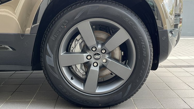 2025 新車 Land Rover Defender 110 (1DK) 岡瓦那大陸石 Gondwana Stone D300  輕油電混合 D 300 X-Dynamic HSE