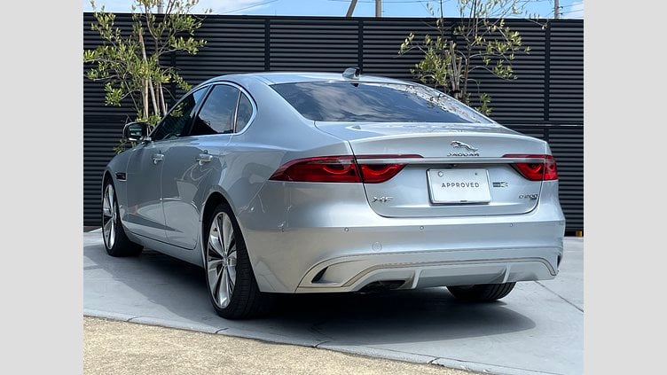 2021 認定中古車 Jaguar XF ハクバシルバー D200 AWD（オートマチック）MHEV SALOON S