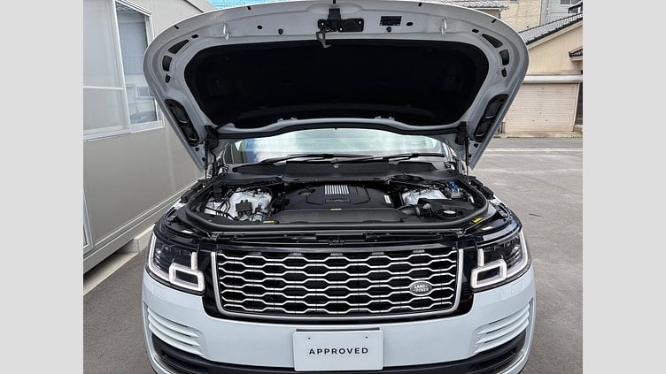 2019 認定中古車 Land Rover Range Rover ユーロンホワイト 3.0リッターTDV6ディーゼル（258 PS） スタンダードホイールベース VOGUE