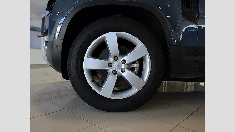 2025 Approved Land Rover Defender 90 Tamar Blue Accompanied with the balance of the 5 year/ 100 000 km plan. FULL SERVICE HISTORY.  2025 Land Rover Defender 90 D250 S
