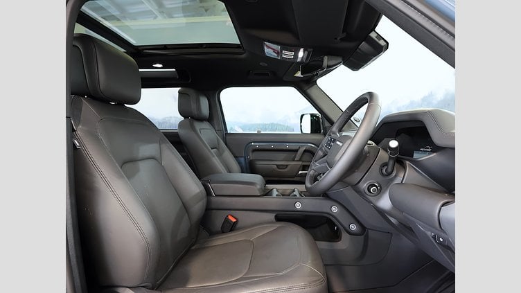 2025 Approved Land Rover Defender 90 Tamar Blue Accompanied with the balance of the 5 year/ 100 000 km plan. FULL SERVICE HISTORY.  2025 Land Rover Defender 90 D250 S