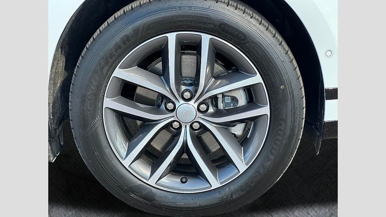 2024 Approved Land Rover Range Rover Evoque Fuji White D165 ДИЗЕЛЬ AWD MHEV Standard Wheelbase Dynamic SE