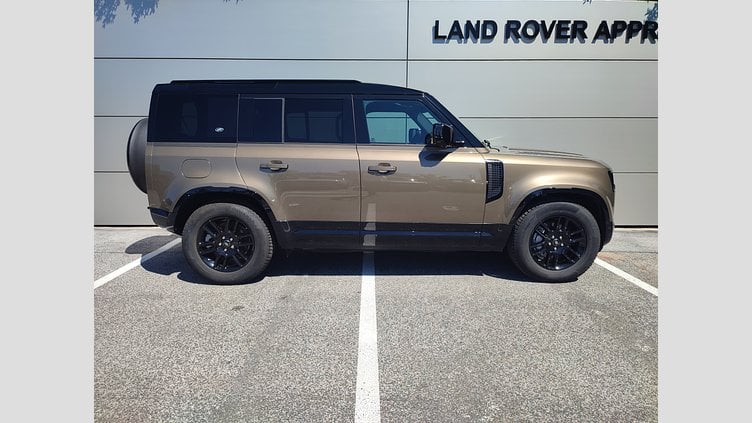 2023 Approved/Jazdené Land Rover Defender 110 Gondwana Stone 4x4 3.0D I6 D300 MHEV X-Dynamic HSE A/T AWD 7 miest, 221kW, A8, 5d.