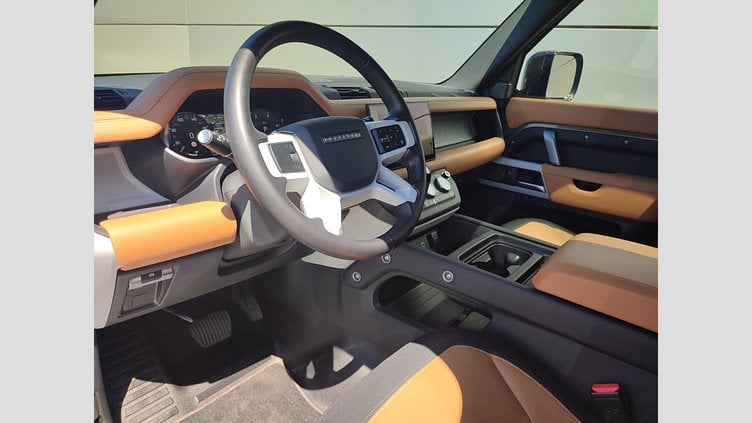2023 Approved/Jazdené Land Rover Defender 110 Gondwana Stone 4x4 3.0D I6 D300 MHEV X-Dynamic HSE A/T AWD 7 miest, 221kW, A8, 5d.