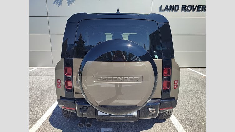 2023 Approved/Jazdené Land Rover Defender 110 Gondwana Stone 4x4 3.0D I6 D300 MHEV X-Dynamic HSE A/T AWD 7 miest, 221kW, A8, 5d.