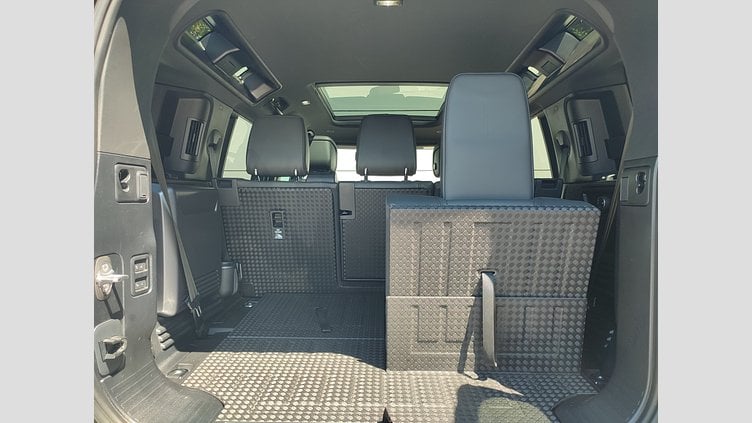 2023 Approved/Jazdené Land Rover Defender 110 Gondwana Stone 4x4 3.0D I6 D300 MHEV X-Dynamic HSE A/T AWD 7 miest, 221kW, A8, 5d.