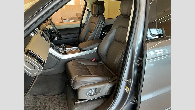 2019 認定中古車 Land Rover Range Rover Sport アイガーグレイ 3.0リッターI6ガソリン（400 PS） AUTOBIOGRAPHY DYNAMIC