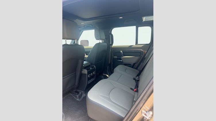 2024 Approved Land Rover Defender 110 Gondwana Stone 3.0 D I6	250 CP 
 X-Dynamic SE