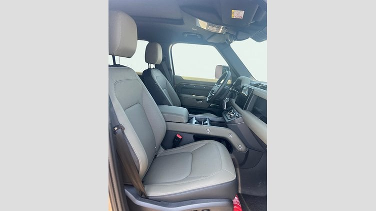 2024 Approved Land Rover Defender 110 Gondwana Stone 3.0 D I6	250 CP 
 X-Dynamic SE