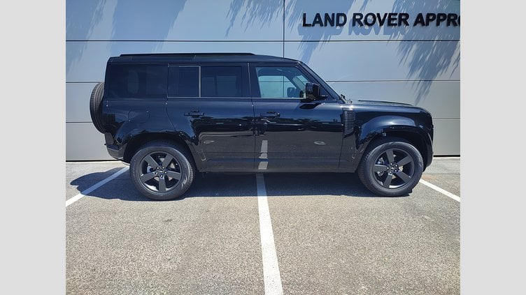2025 Approved/Jazdené Land Rover Defender 110 Santorini Black 4x4 110 3.0D I6 D250 MHEV X-Dynamic SE A/T AWD