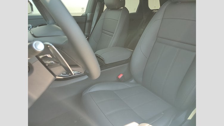 2025 Approved/Jazdené Land Rover Range Rover Evoque Santorini Black 4x4 P270e PHEV SE Dynamic, AWD, Auto 5d.
