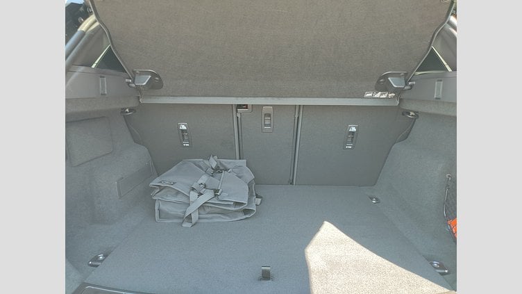 2025 Approved/Jazdené Land Rover Range Rover Evoque Santorini Black 4x4 P270e PHEV SE Dynamic, AWD, Auto 5d.