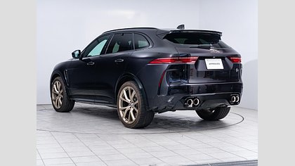 F-Pace 1