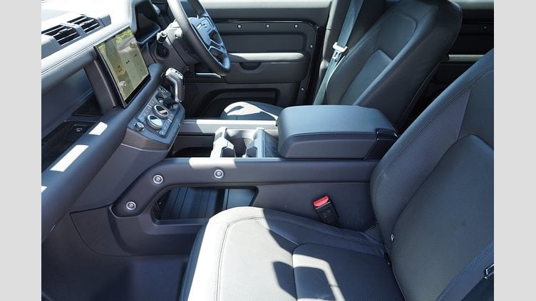 2024 認定中古車 Land Rover Defender 110 サントリーニブラック D350 ディーゼルマイルドハイブリッド X-Dynamic HSE