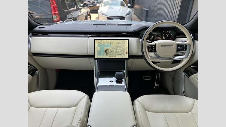 2024 認定中古車 Land Rover Range Rover ハクバシルバー P530 AWD（AT） スタンダードホイールベース HSE