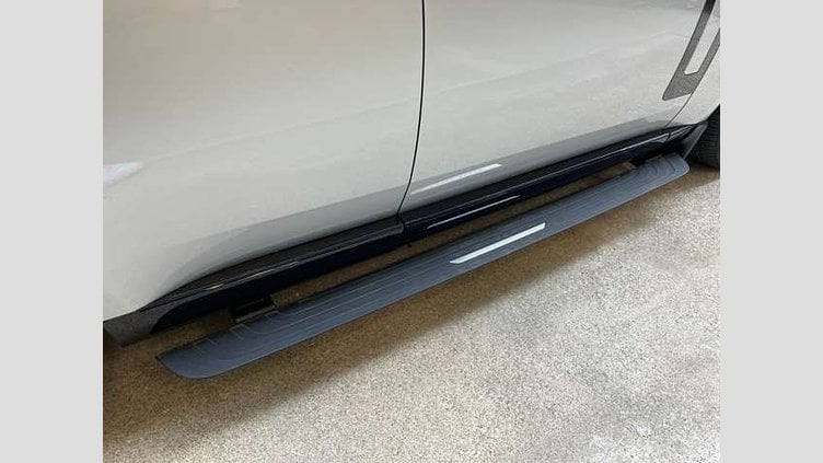 2024 認定中古車 Land Rover Range Rover ハクバシルバー P530 AWD（AT） スタンダードホイールベース HSE