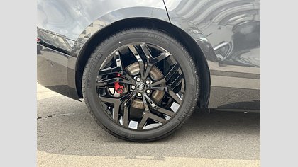 Range Rover Velar 16