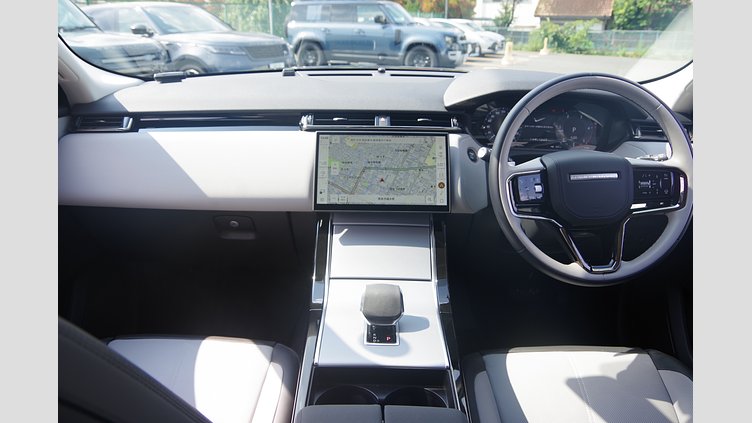 2024 認定中古車 Land Rover Range Rover Velar サントリーニブラック D200マイルドハイブリッド（ディーゼル） スタンダードホイールベース S