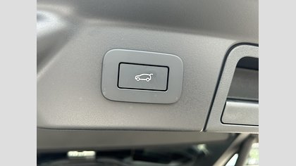 Range Rover Velar 64