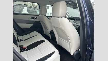 Range Rover Velar 35