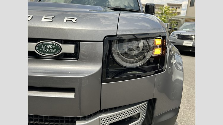 2023 認定中古車 Land Rover Defender 110 アイガーグレイ D300 AWD（AT） S