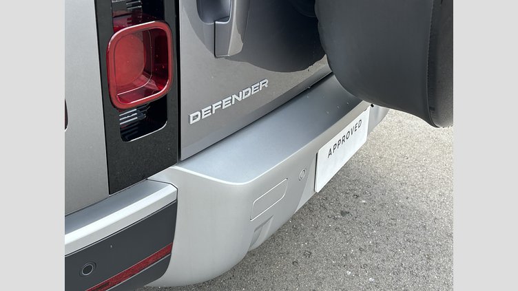 2023 認定中古車 Land Rover Defender 110 アイガーグレイ D300 AWD（AT） S
