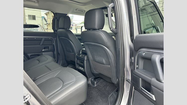 2023 認定中古車 Land Rover Defender 110 アイガーグレイ D300 AWD（AT） S