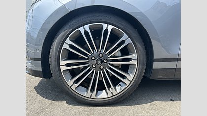 Range Rover Velar 17