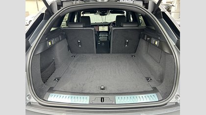 Range Rover Velar 140