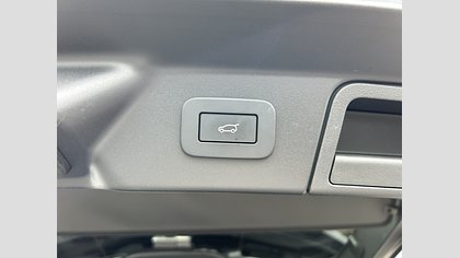 Range Rover Velar 141