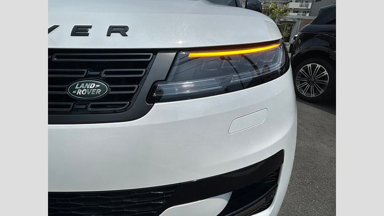 2024 認定中古車 Land Rover Range Rover Sport オストゥーニパールホワイト D300マイルドハイブリッド  Dynamic SE