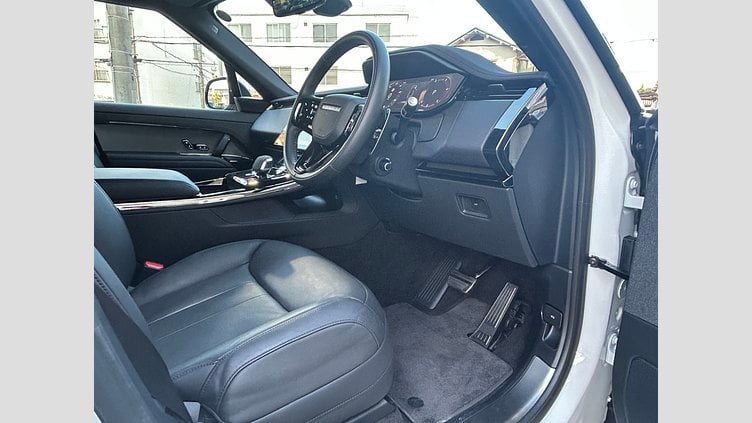 2024 認定中古車 Land Rover Range Rover Sport オストゥーニパールホワイト D300マイルドハイブリッド  Dynamic SE