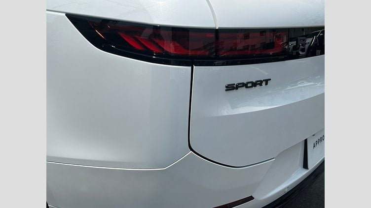 2024 認定中古車 Land Rover Range Rover Sport オストゥーニパールホワイト D300マイルドハイブリッド  Dynamic SE