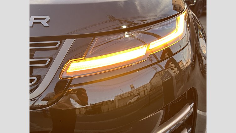 2023 認定中古車 Land Rover Range Rover Evoque サントリーニブラック D200マイルドハイブリッド（ディーゼル）  DYNAMIC SE