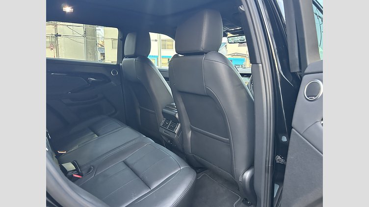 2023 認定中古車 Land Rover Range Rover Evoque サントリーニブラック D200マイルドハイブリッド（ディーゼル）  DYNAMIC SE